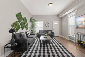 King Bed-Sleep 8-Baby-Fireplace-Laundry